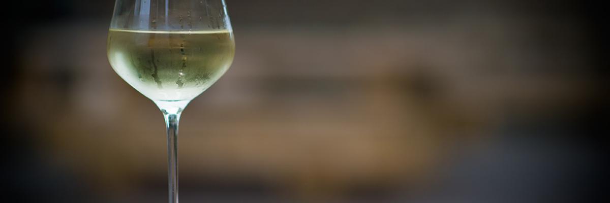 BOOZE BY MAIL? HOCHUL LEGALIZES DIRECT-TO-CONSUMER SHIPPING FOR MOST NEW YORK PRODUCERS